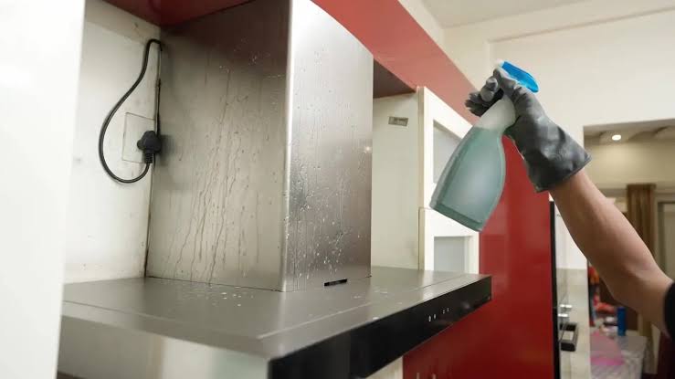 Kitchen Deep Cleaning